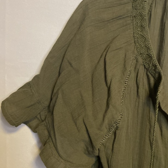 J Jill olive green boho looking top - Picture 3 of 7
